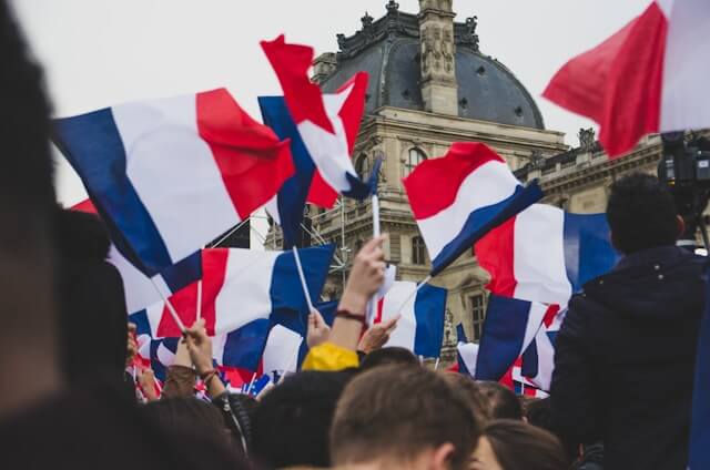 Work and Study in France: Student Job Opportunities Explored